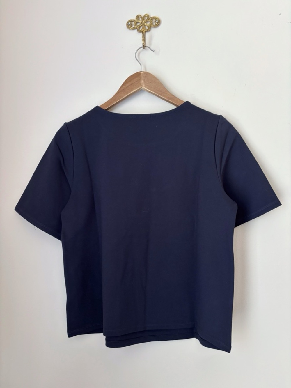 Quince Ultra-Stretch Ponte Knit Short Sleeve Top Navy Medium NEW NWT Minimalist - Picture 3 of 6